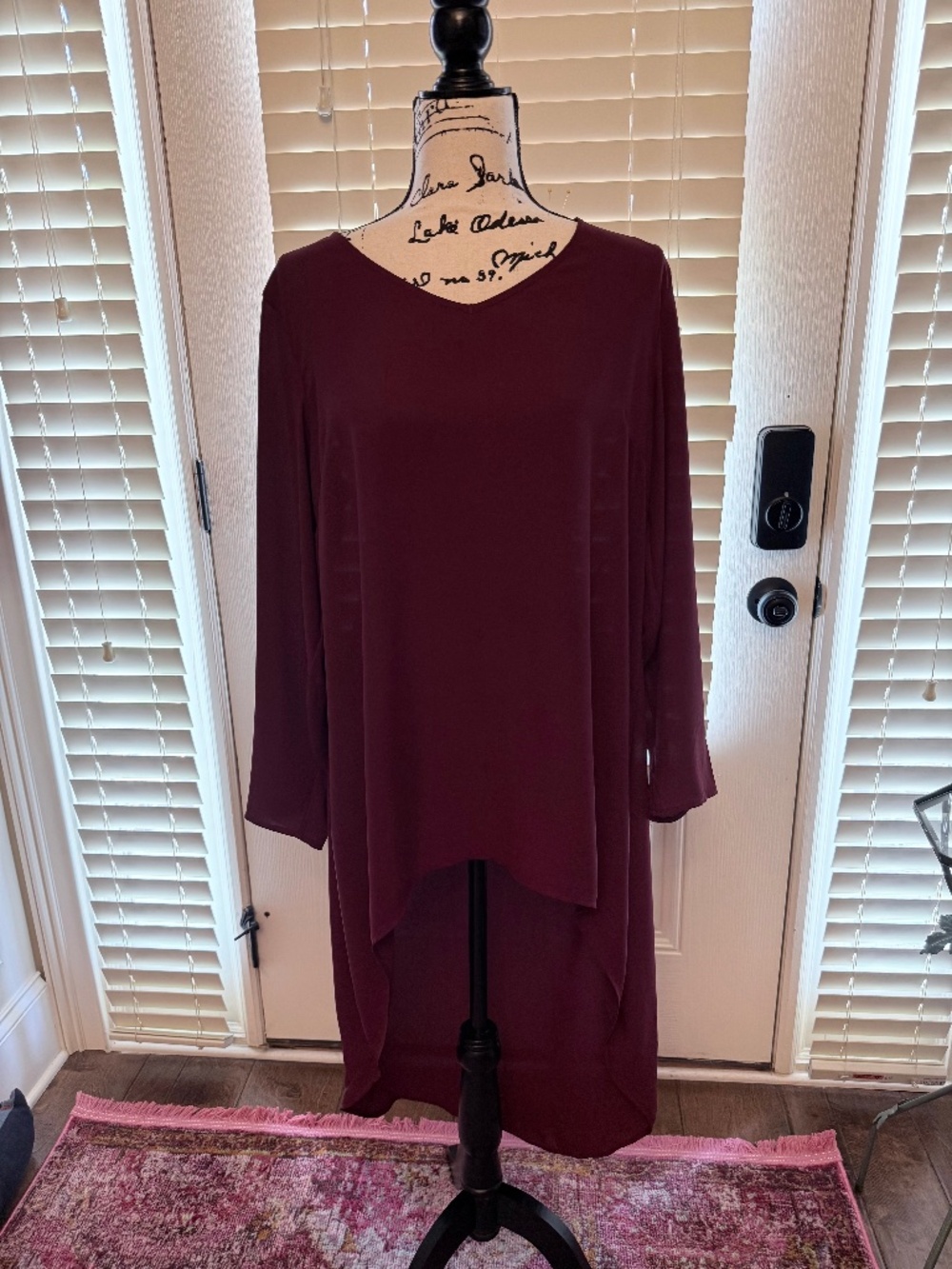 Chico's High/Low Tunic, SZ 8/10 BURGUNDY